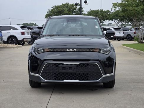 Certified 2025 Kia Soul LX FWD image 11