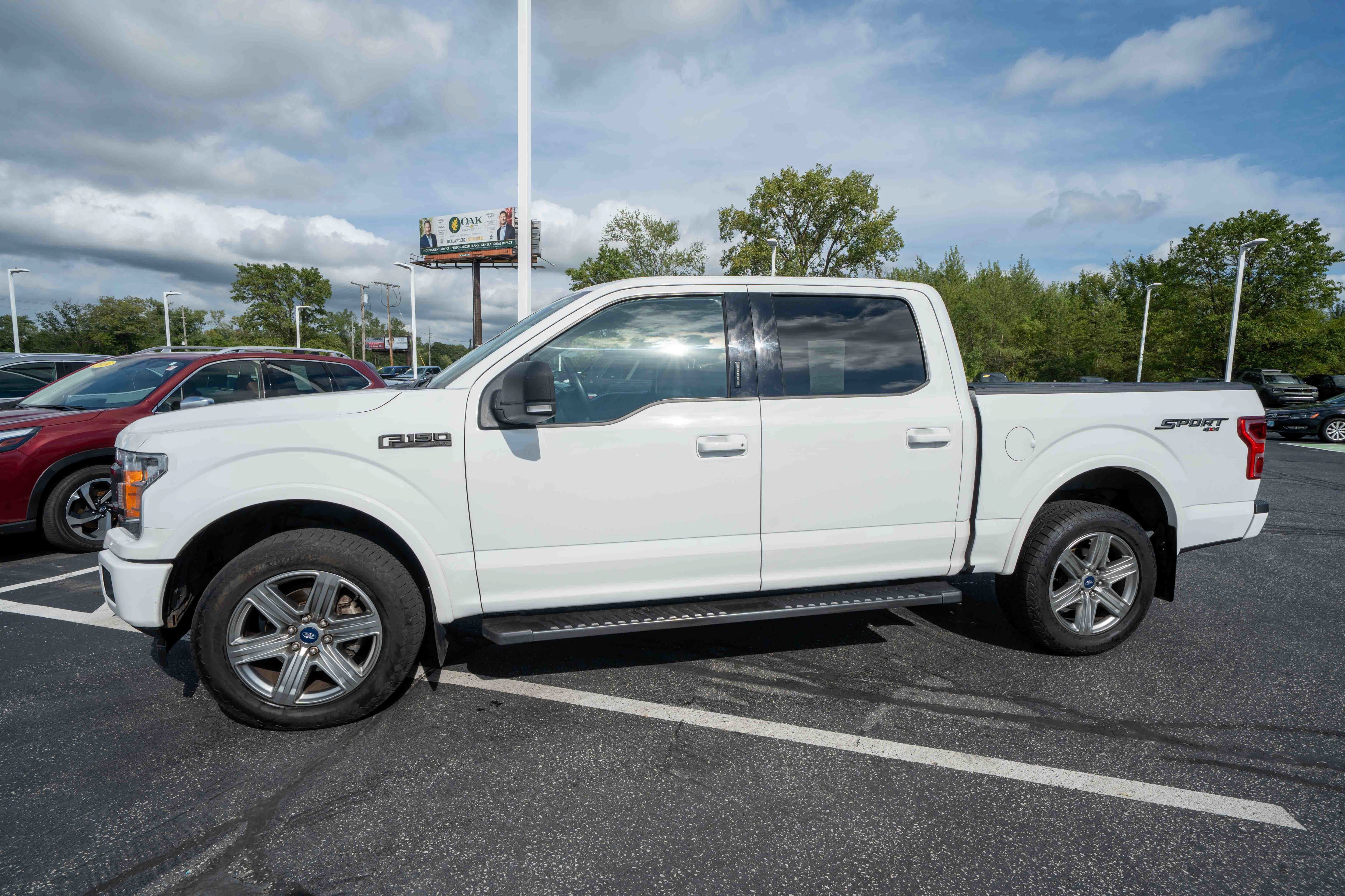 Used 2018 Ford F150 XLT w/ Equipment Group 302A Luxury AWD/4WD image 3