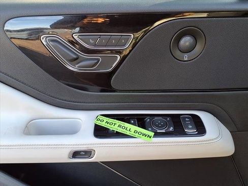 New 2025 Lincoln Aviator Reserve w/ Illumination Package image 13