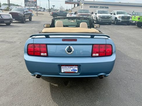 Used 2005 Ford Mustang GT Premium RWD image 4