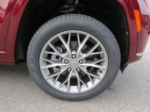 New 2025 Jeep Grand Cherokee L Summit image 10