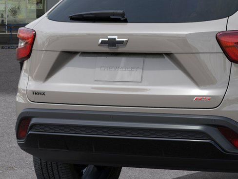 New 2026 Chevrolet Trax RS w/ Driver Confidence Package FWD image 14