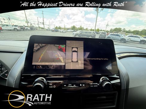 Used 2022 INFINITI QX80 Sensory w/ Cargo Package image 15