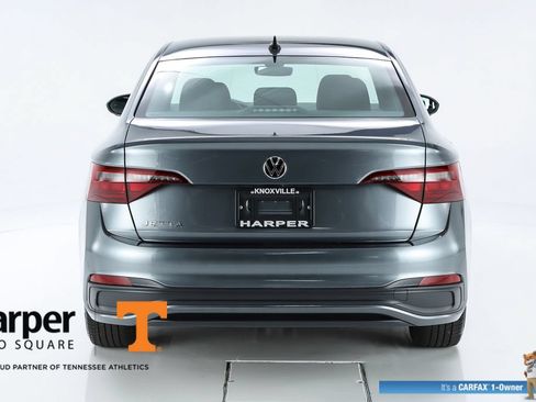 Used 2024 Volkswagen Jetta Sport FWD image 8