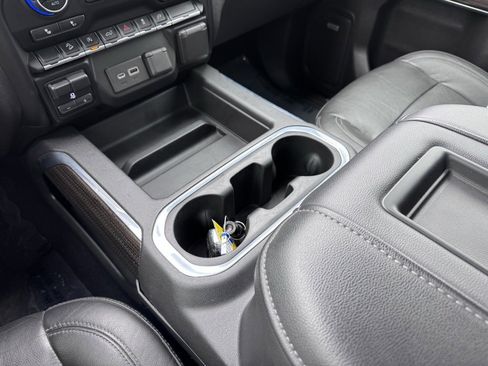 Used 2020 Chevrolet Silverado 1500 RST w/ All-Star Edition image 36