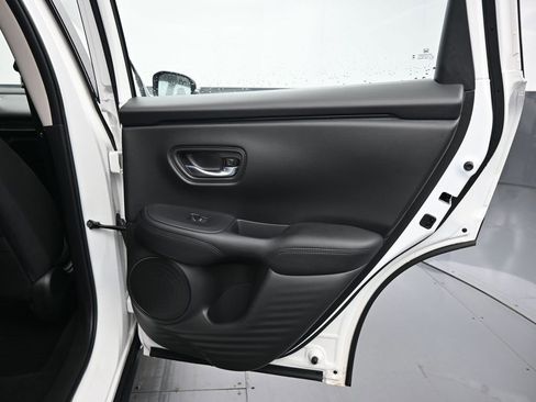 Certified 2025 Honda HR-V LX image 36