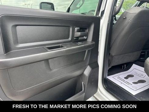 Used 2024 RAM 3500 Tradesman w/ Chrome Appearance Group AWD/4WD image 28