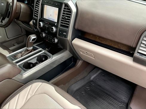 Used 2019 Ford F150 Limited w/ Trailer Tow Package image 19