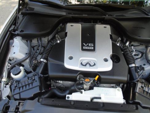 Used 2013 INFINITI G37 Convertible w/ Premium Pkg RWD image 19