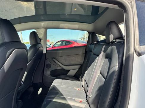 Used 2023 Tesla Model Y AWD image 18