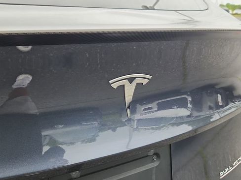 Used 2022 Tesla Model Y Performance AWD/4WD image 31