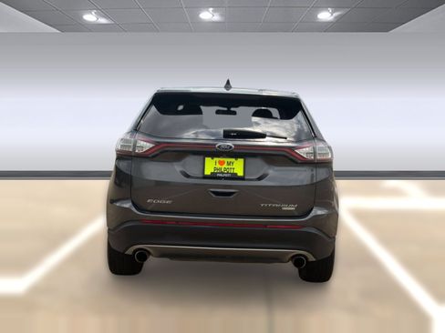 Used 2017 Ford Edge Titanium w/ Technology Package FWD image 10