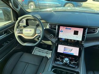 New 2024 Jeep Grand Wagoneer Series I w/ Flexible Seating Group video 2