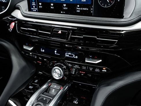 New 2026 Acura MDX SH-AWD image 16