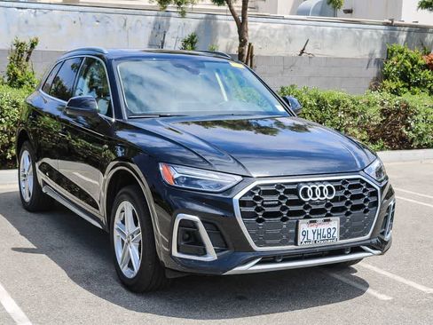Used 2024 Audi Q5 e Premium Plus w/ Premium Plus Package AWD/4WD image 3