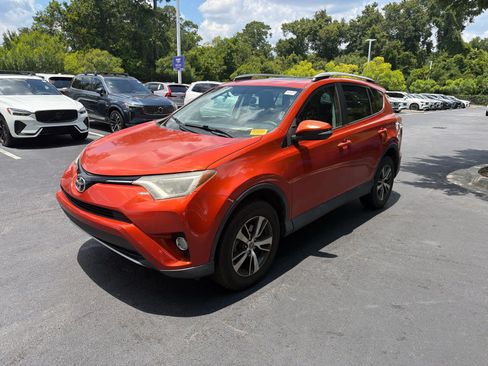 Used 2016 Toyota RAV4 XLE FWD image 7