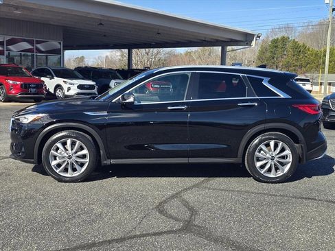 Used 2021 INFINITI QX50 Essential w/ Convenience Package image 23