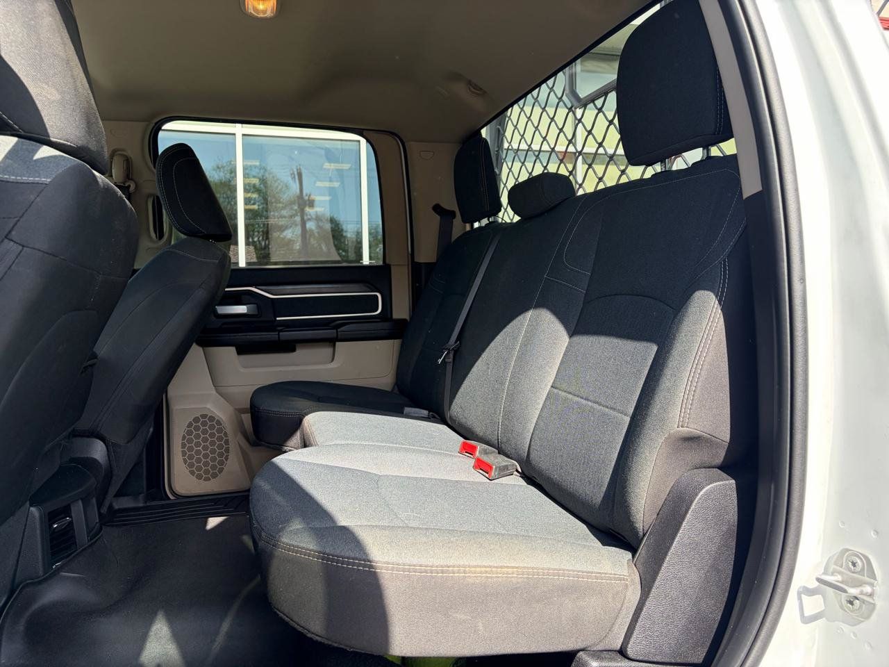 Used 2022 RAM 3500 Big Horn AWD/4WD image 40