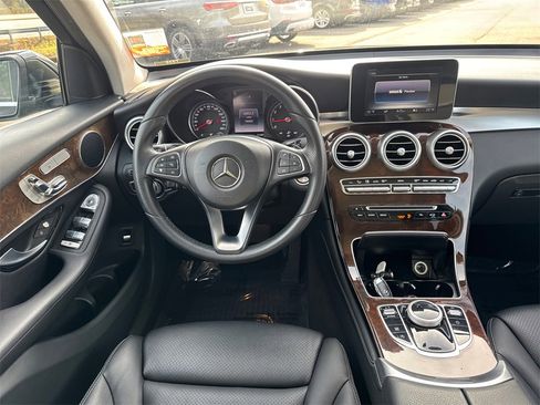 Used 2017 Mercedes-Benz GLC 300 image 23