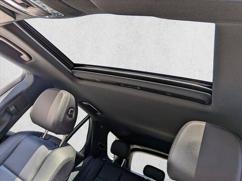 Used 2022 Mercedes-Benz GLE 350 4MATIC image 16