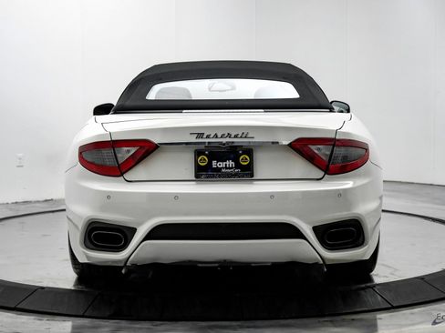 Used 2018 Maserati GranTurismo Sport image 14