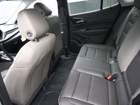 New 2026 Chevrolet Trax ACTIV w/ Driver Confidence Package image 9