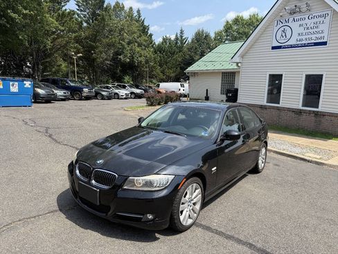Used 2011 BMW 335i xDrive Sedan AWD/4WD image 4