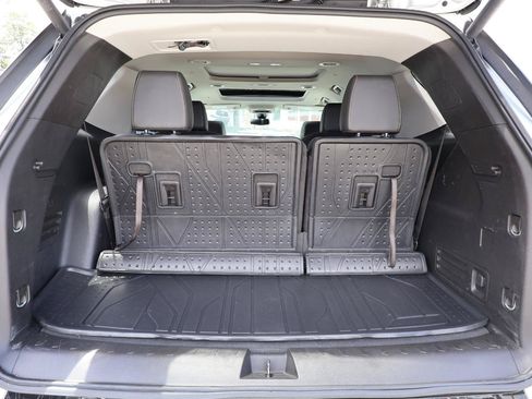 Used 2020 Chevrolet Traverse Premier w/ Redline Edition FWD image 6