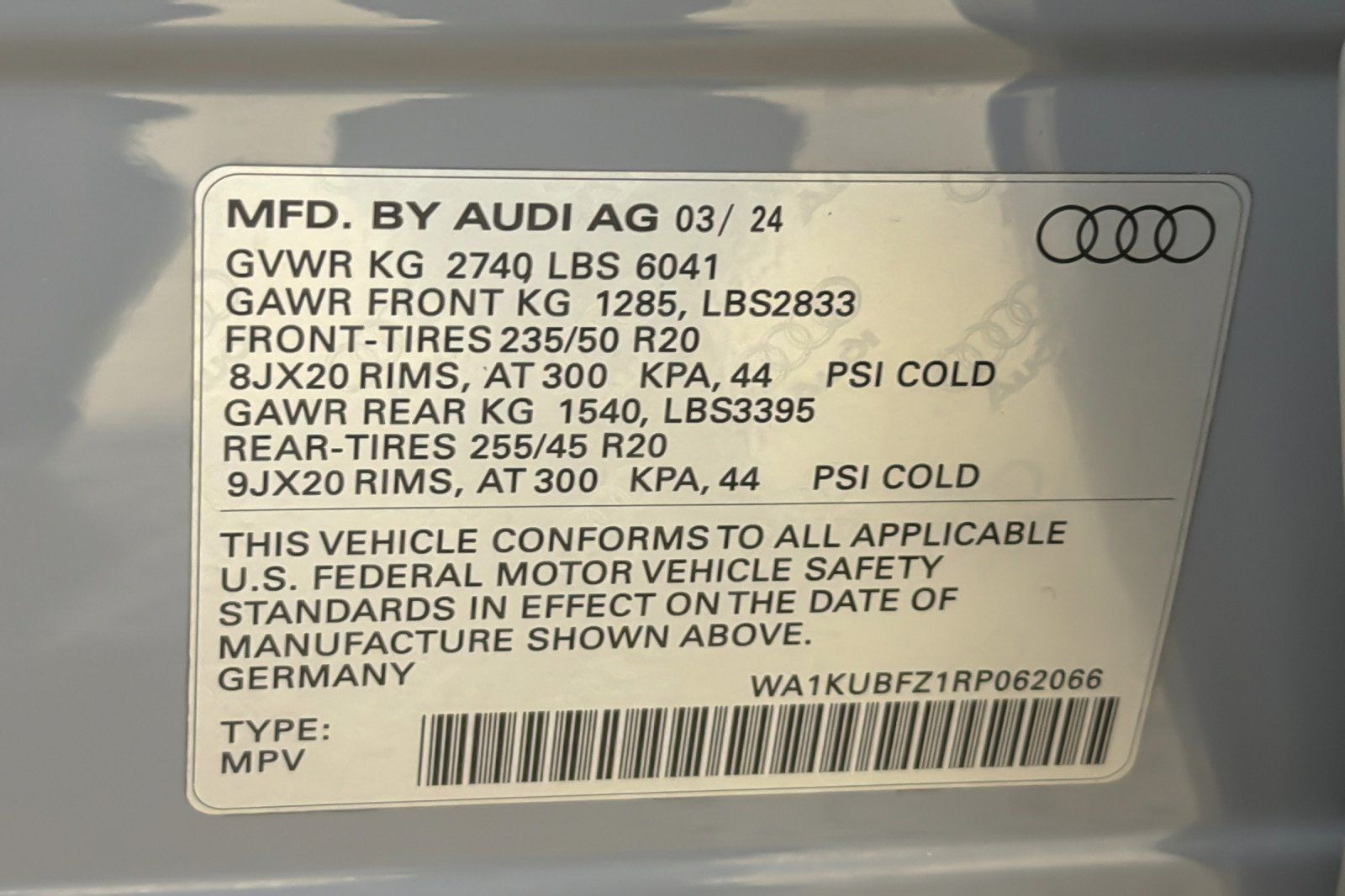 Used 2024 Audi Q4 e-tron Premium w/ Convenience Package AWD/4WD image 26