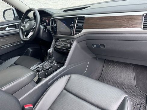 Used 2022 Volkswagen Atlas SE image 18
