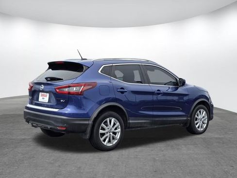 Used 2022 Nissan Rogue Sport SV FWD image 4