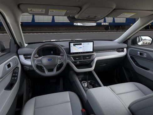New 2026 Ford Explorer Active w/ Active Comfort Package AWD/4WD image 9