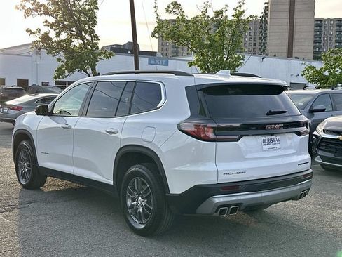 Used 2025 GMC Acadia Elevation FWD image 4