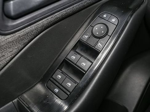 Used 2023 Nissan Rogue S AWD/4WD image 31
