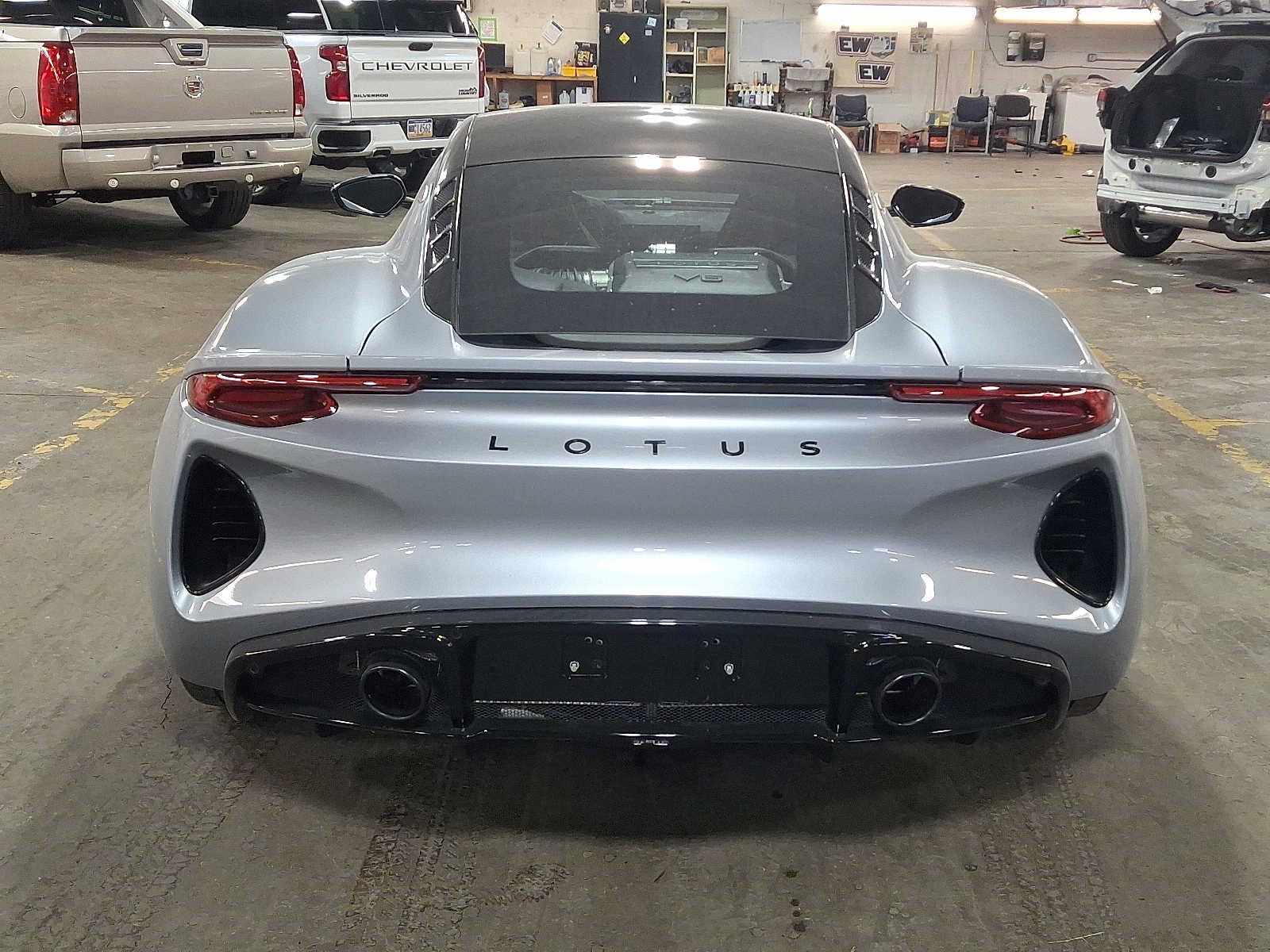 Used 2024 Lotus Emira First Edition RWD image 5