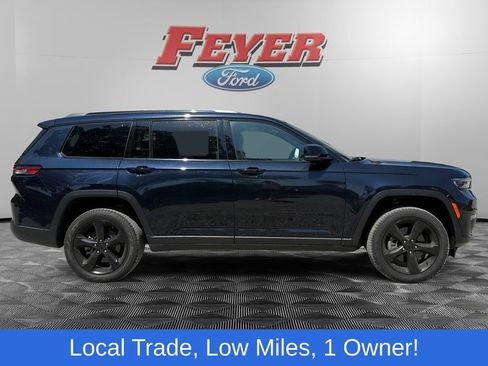 Used 2024 Jeep Grand Cherokee L Limited w/ Black Appearance Package RWD image 6