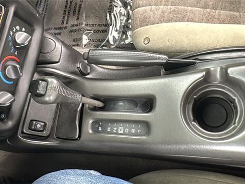 Used 2002 Chevrolet Camaro LT image 26