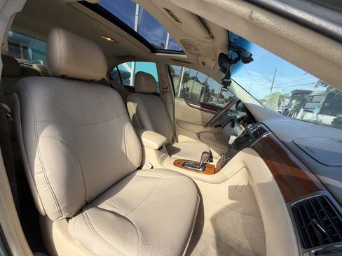 Used 2005 Lexus ES 330 FWD image 14