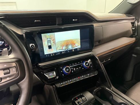Used 2025 GMC Sierra 1500 AT4 w/ AT4 Preferred Package AWD/4WD image 78