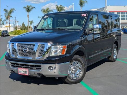 Used 2019 Nissan NV 3500 SL image 1