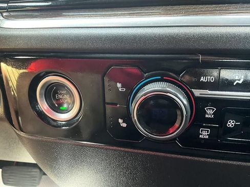 Used 2023 Chevrolet Silverado 1500 LT AWD/4WD image 22