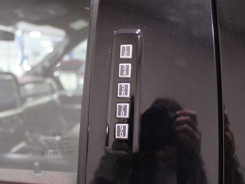 Used 2023 Ford F150 Lariat w/ Equipment Group 502A High image 15