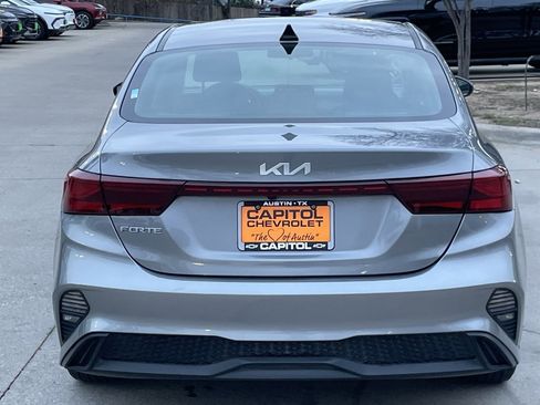 Used 2024 Kia Forte LXS image 5