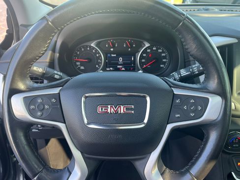 Used 2021 GMC Terrain SLE w/ Driver Convenience Package image 18