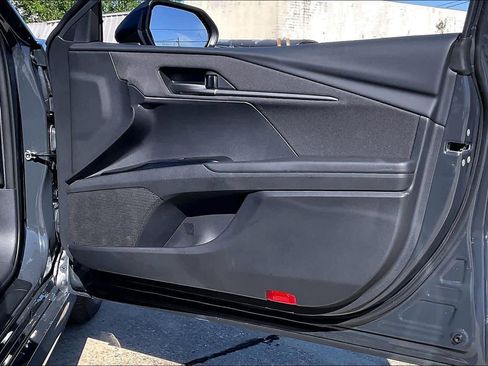 Used 2025 Toyota Camry LE image 19