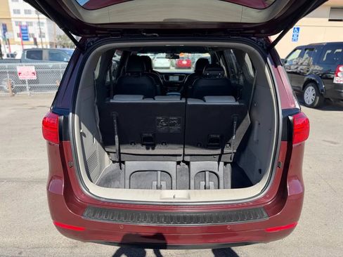 Used 2016 Kia Sedona SX FWD image 29
