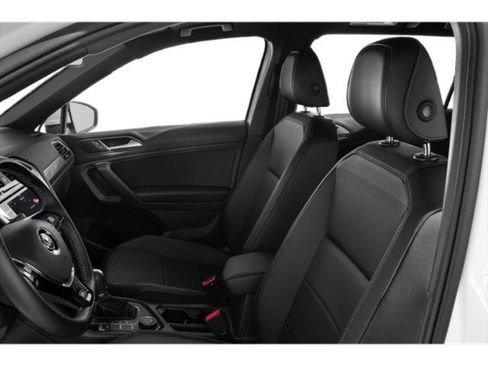 Used 2019 Volkswagen Tiguan SE w/ Panoramic Sunroof Package AWD/4WD image 9