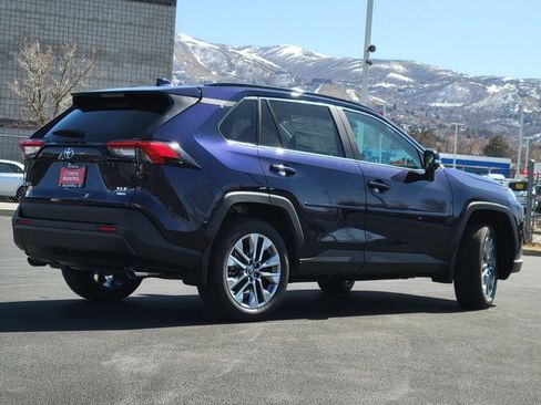 Used 2023 Toyota RAV4 XLE Premium AWD/4WD image 23