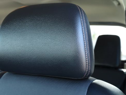 Used 2017 Nissan Titan SL image 28