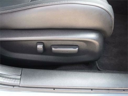 Used 2018 Honda Civic Sport Touring image 5